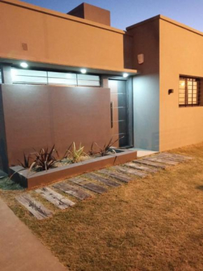 Casa con pileta Las Tardes Roldan